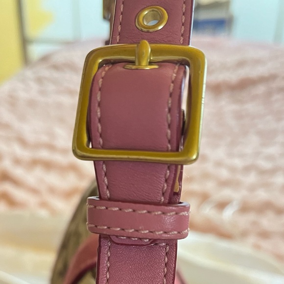 Coach Soho Pink Suede - Picture 5 of 15